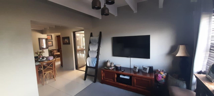 7 Bedroom Property for Sale in Bloemhof North West